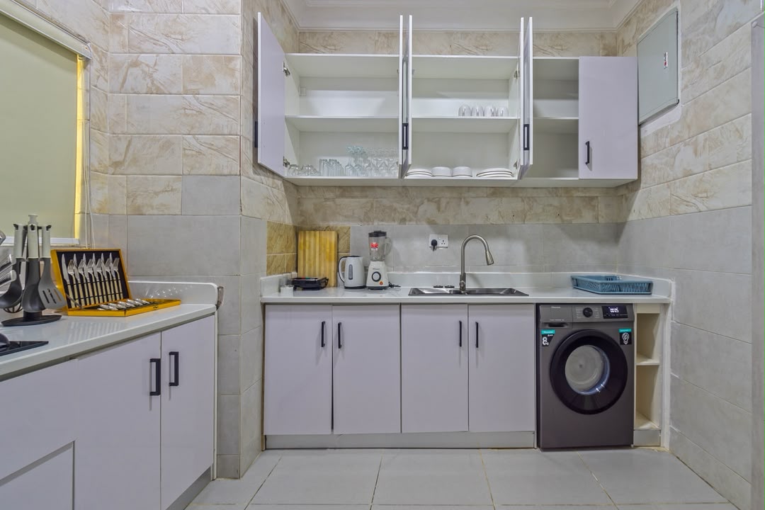 Luxury 4 Bedroom in Ikoyi in Lagos — 2