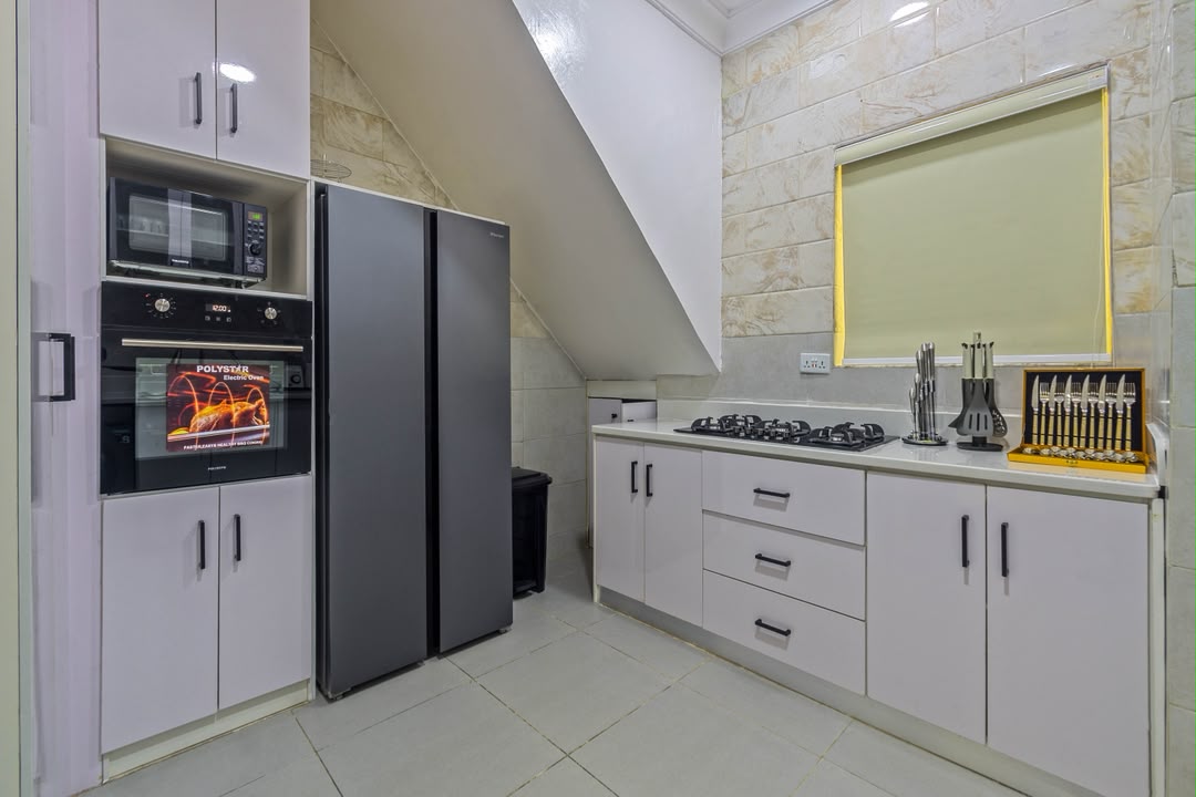 Luxury 4 Bedroom in Ikoyi in Lagos — 1