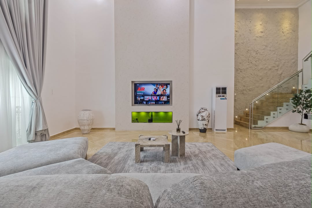 Luxury 4 Bedroom in Ikoyi in Lagos — 6